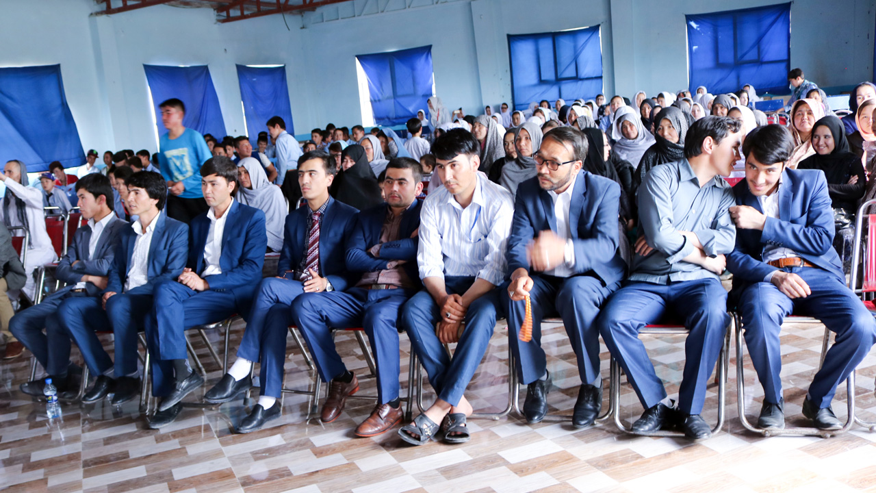 گزارش تصویری: تجلیل از هفتادمین سالروز تولد شهید وحدت ملی و افتتاح کتابخانه عامه شهید مزاری (ره) در کابل