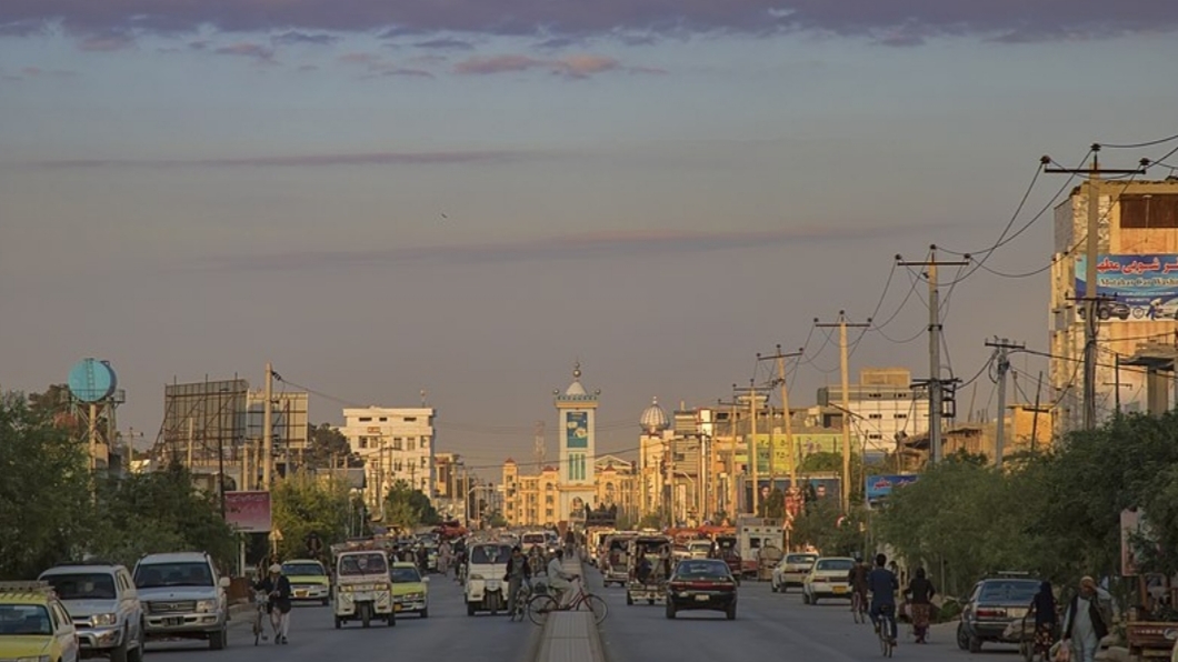 طالبان، ملاقات زنان افغانستانی با پزشکان مرد را در ولایت بلخ ممنوع اعلام کردند؛ طالبان، ملاقات زنان افغانستانی با پزشکان مرد را در ولایت بلخ ممنوع اعلام کردند؛