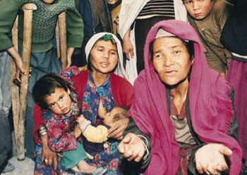 فاجعهی افشار پس از سه دهه؛ قضاوت نخبگان و نویسندگان امروز در مورد این تراژیدی انسانی چیست؟ فاجعهی افشار پس از سه دهه؛ قضاوت نخبگان و نویسندگان امروز در مورد این تراژیدی انسانی چیست؟